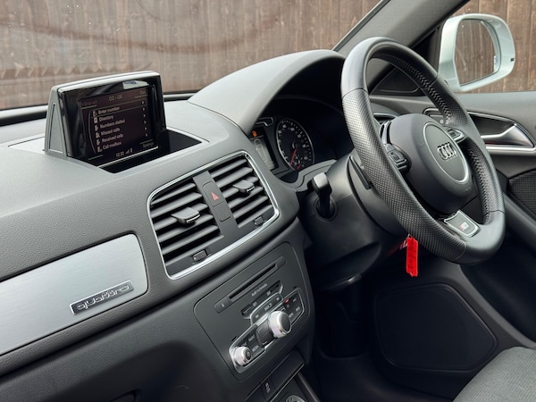 Used Audi Q3 for sale - 76094679: Photo 38