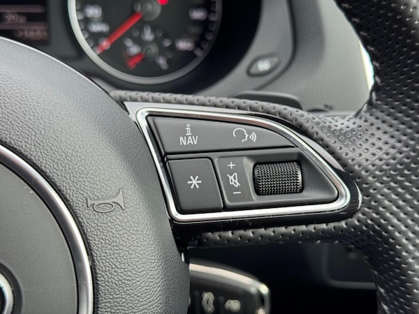 Used Audi Q3 for sale - 76094679: Photo 51