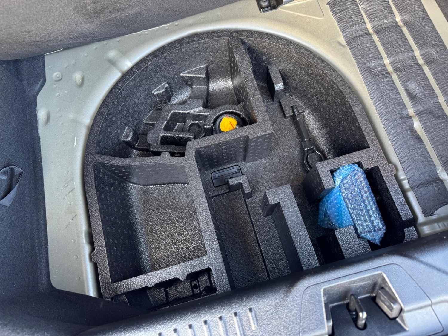 Used Ford Fiesta for sale - 77016850: Photo 25