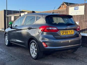 Used Ford Fiesta 2018 for sale - 77016850: Photo