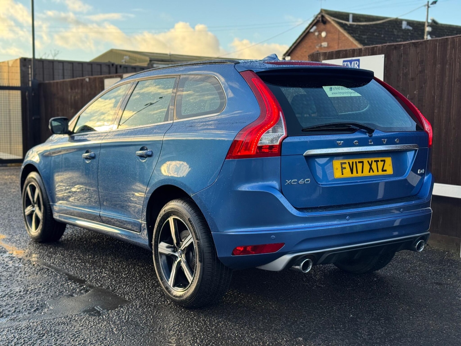 Used Volvo XC60 for sale - 76771629: Photo 2