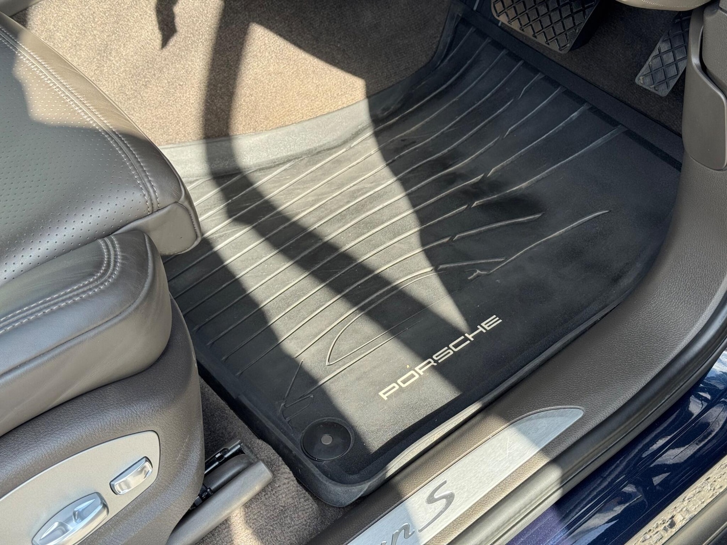 Used Porsche Macan 2015 for sale - 77053945: Photo 30