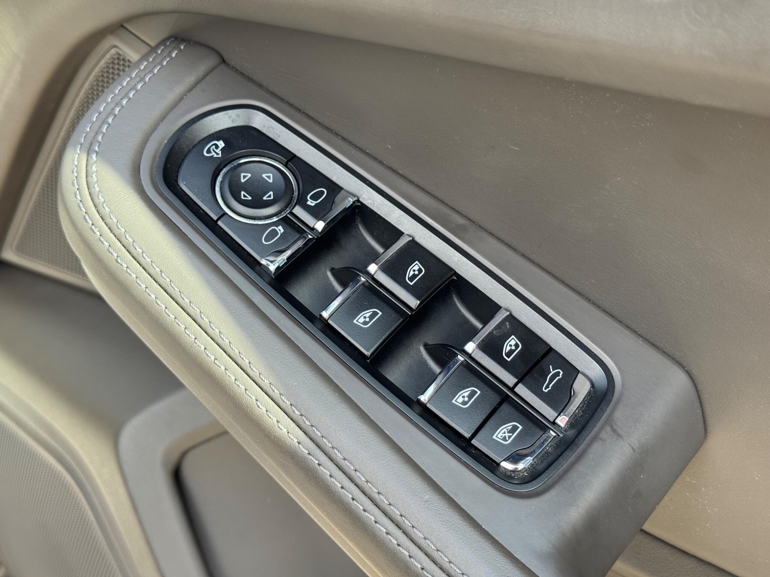 Used Porsche Macan 2015 for sale - 77053945: Photo 33