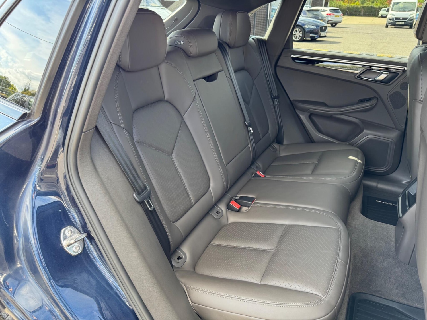 Used Porsche Macan 2015 for sale - 77053945: Photo 36