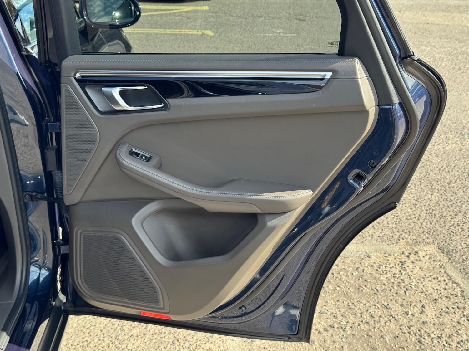 Used Porsche Macan 2015 for sale - 77053945: Photo 40