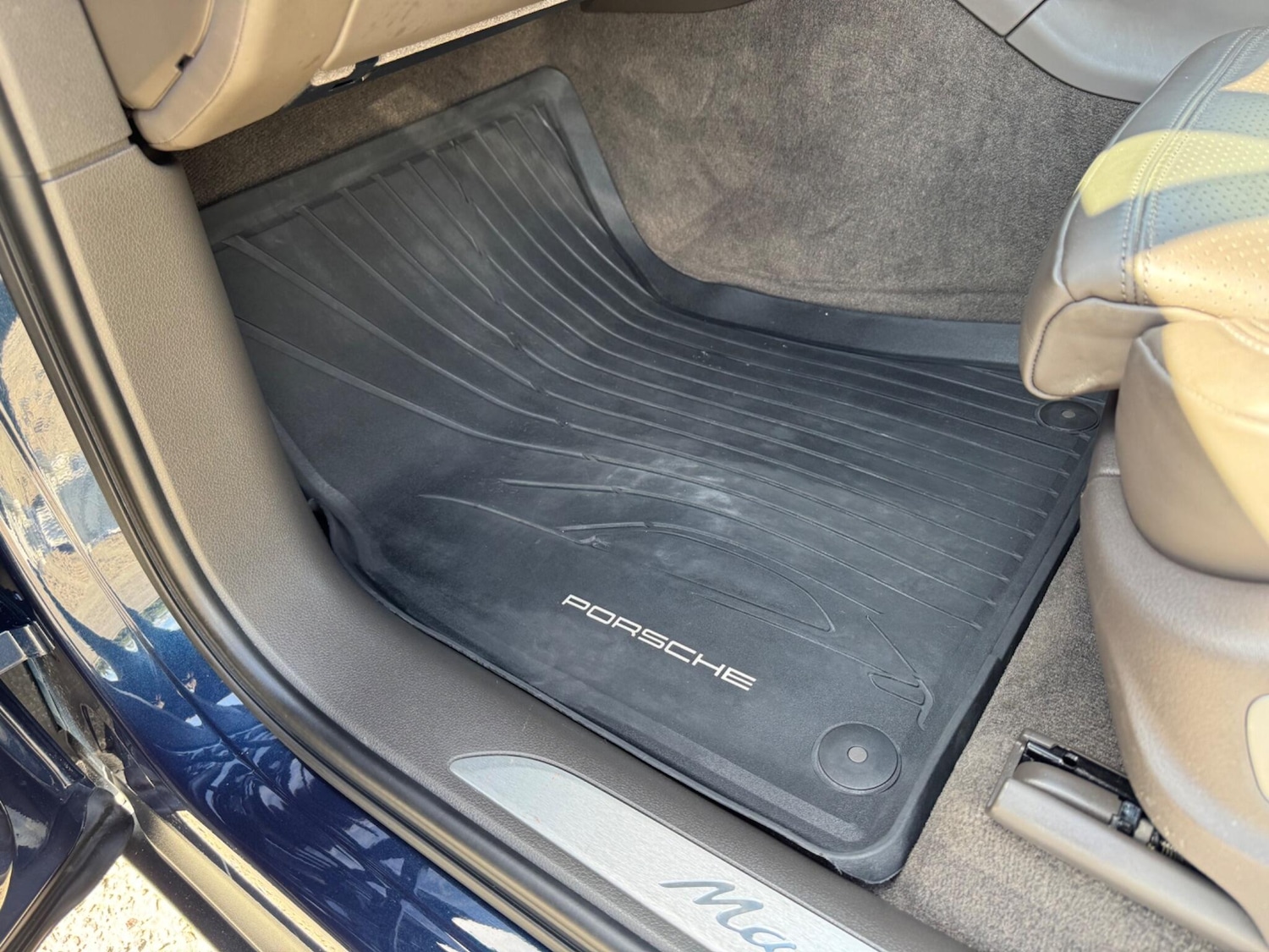 Used Porsche Macan 2015 for sale - 77053945: Photo 46