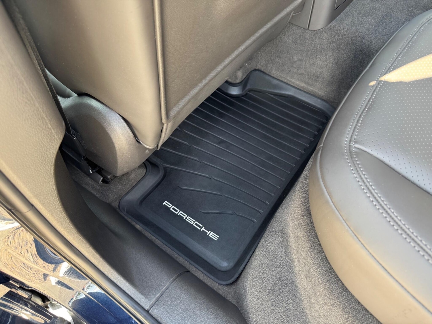 Used Porsche Macan 2015 for sale - 77053945: Photo 51