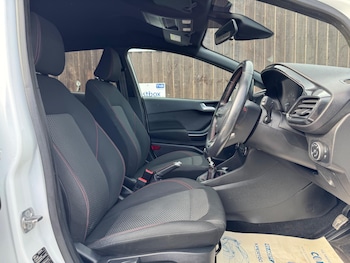 Used Ford Fiesta 2019 for sale - 76109543: Photo 3