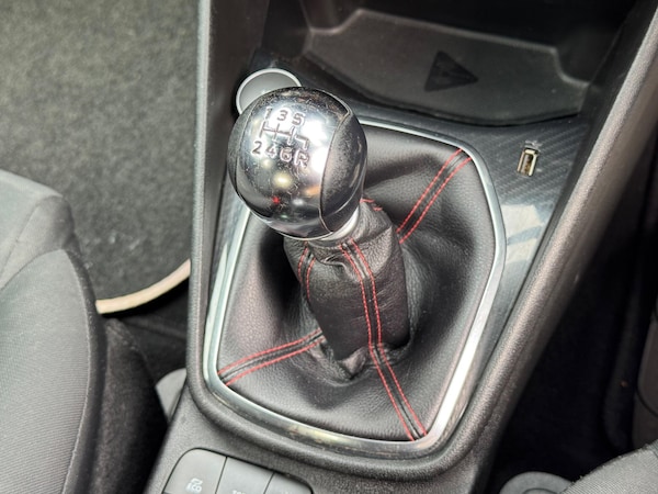 Used Ford Fiesta 2019 for sale - 76109543: Photo 46