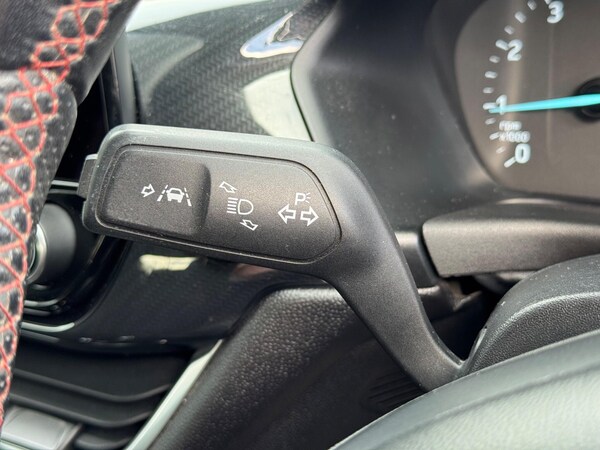 Used Ford Fiesta 2019 for sale - 76109543: Photo 50
