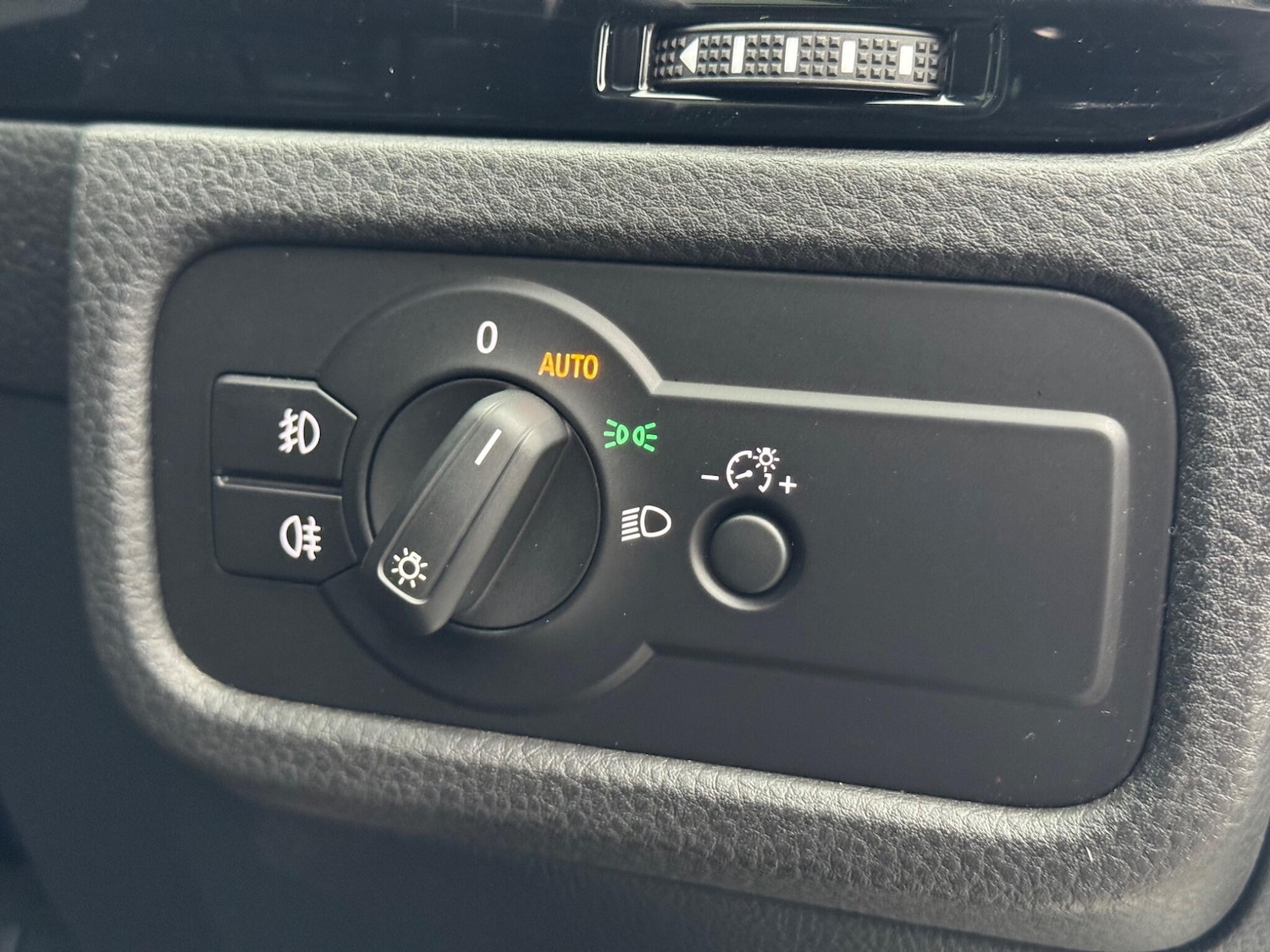 Used Volkswagen Touareg for sale - 76964687: Photo 29