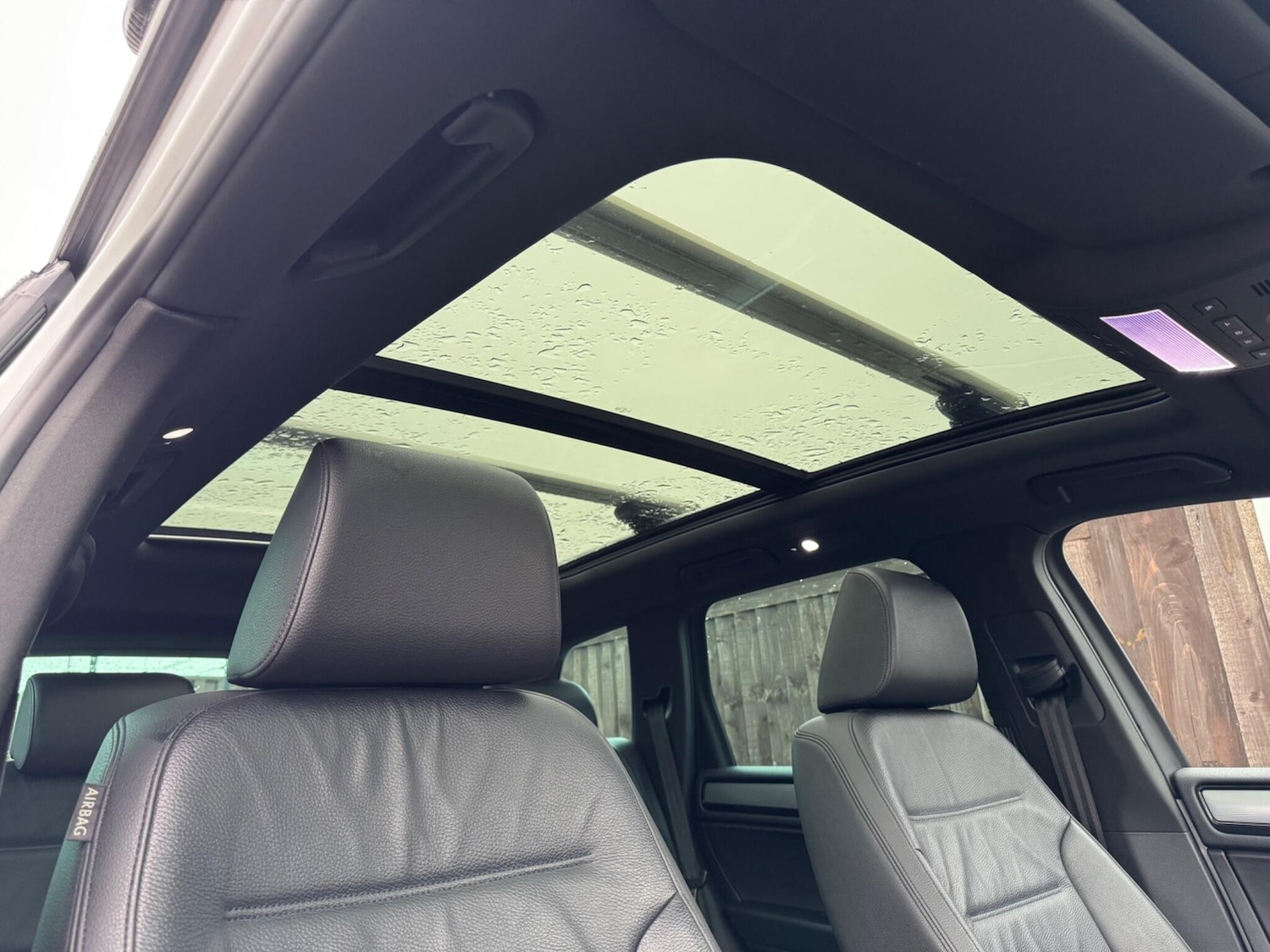 Used Volkswagen Touareg for sale - 76964687: Photo 30