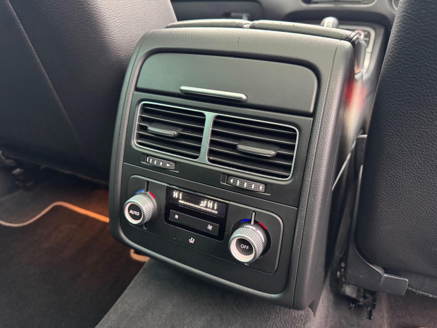 Used Volkswagen Touareg for sale - 76964687: Photo 39