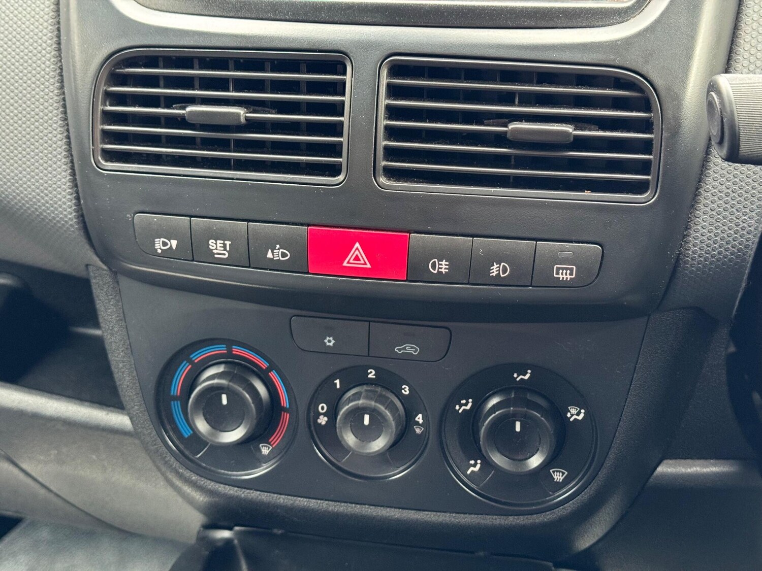 Used Fiat Doblo 2015 for sale - 76866086: Photo 34