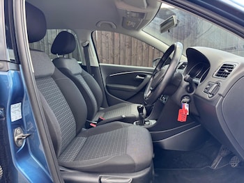 Used Volkswagen Polo 2016 for sale - 75732448: Photo