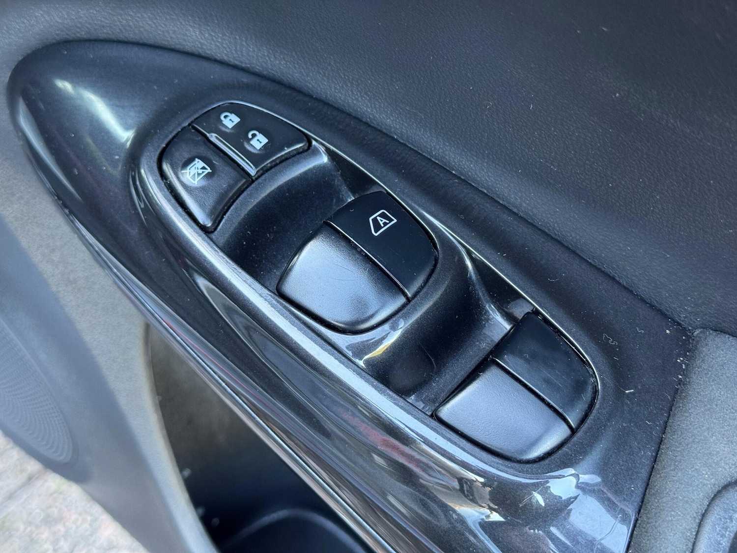 Used Nissan Juke 2017 for sale - 76824650: Photo 28