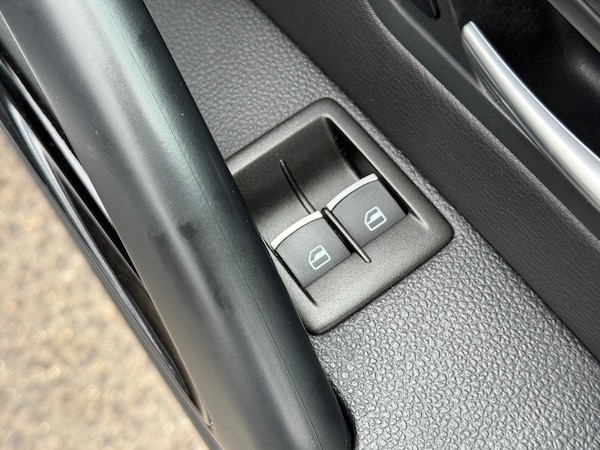 Used Volkswagen Scirocco 2015 for sale - 76318059: Photo 28