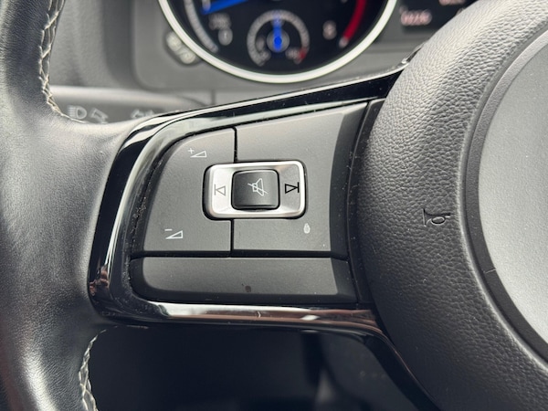 Used Volkswagen Scirocco 2015 for sale - 76318059: Photo 42