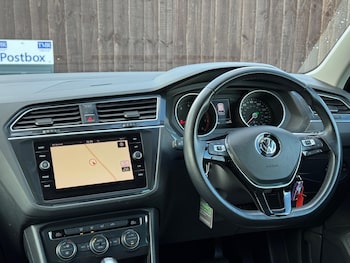 Used Volkswagen Tiguan 2018 for sale - 75940906: Photo