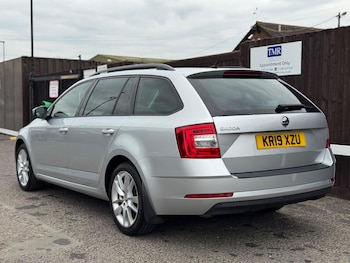Used Skoda Octavia 2019 for sale - 76094471: Photo 2