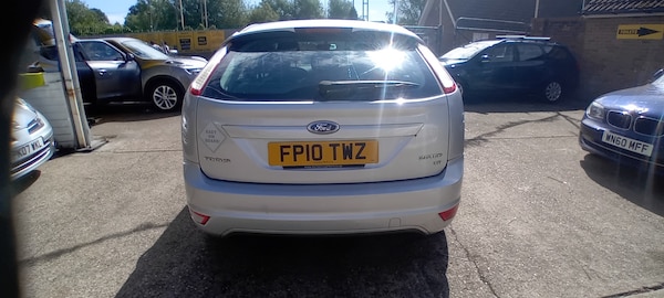Used Ford Focus 2010 for sale - 75348958: Photo 7