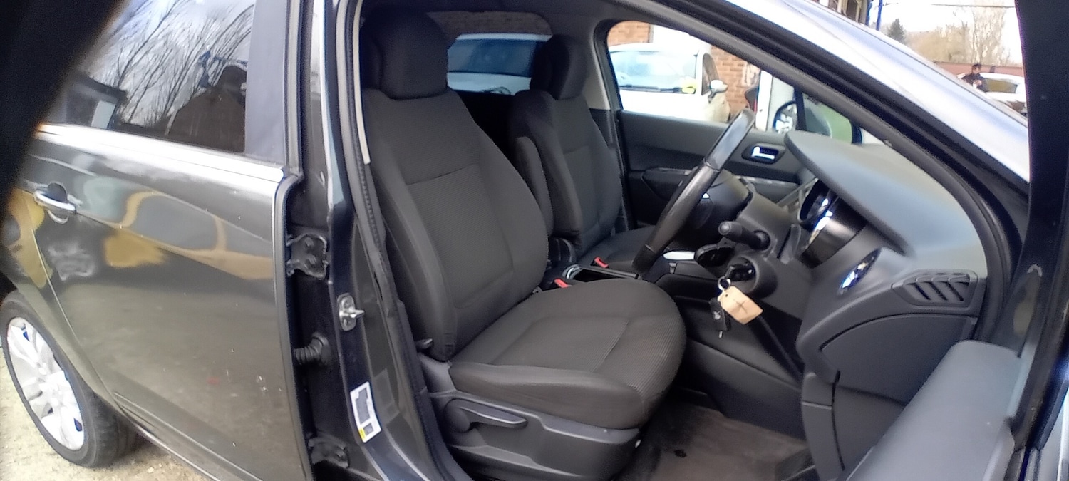 Used Peugeot 5008 2015 for sale - 77054969: Photo 11