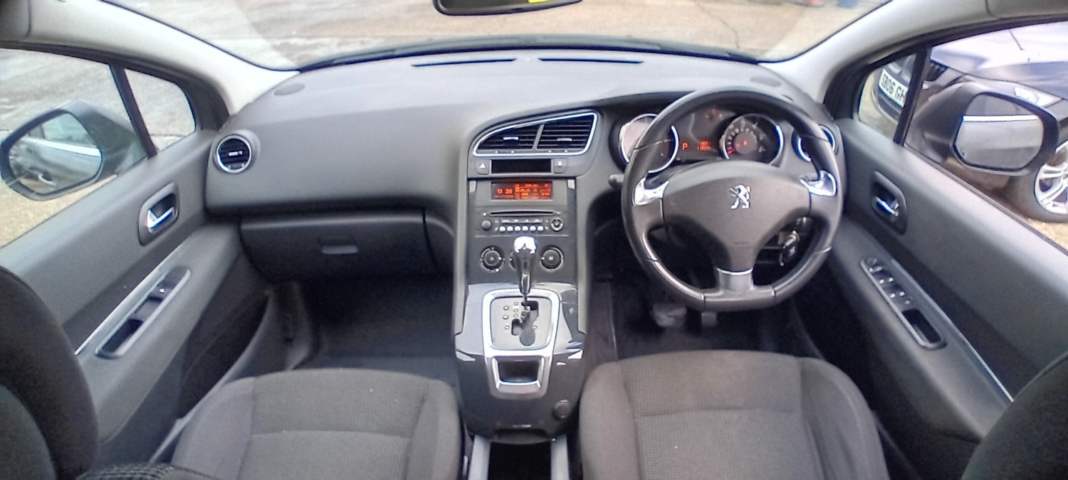 Used Peugeot 5008 2015 for sale - 77054969: Photo 14