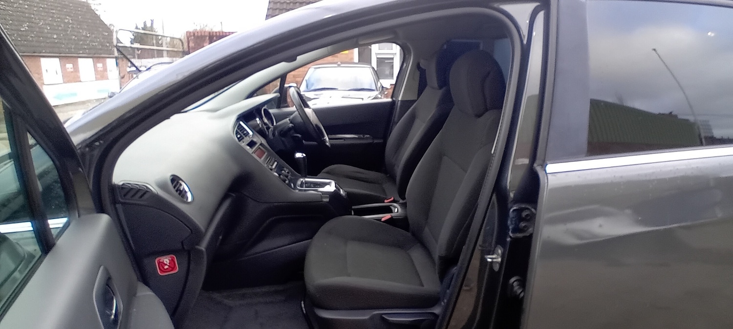 Used Peugeot 5008 2015 for sale - 77054969: Photo 18