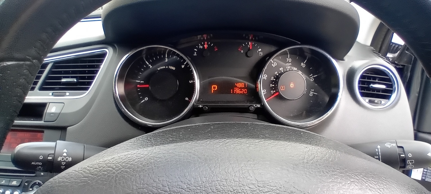 Used Peugeot 5008 2015 for sale - 77054969: Photo 23