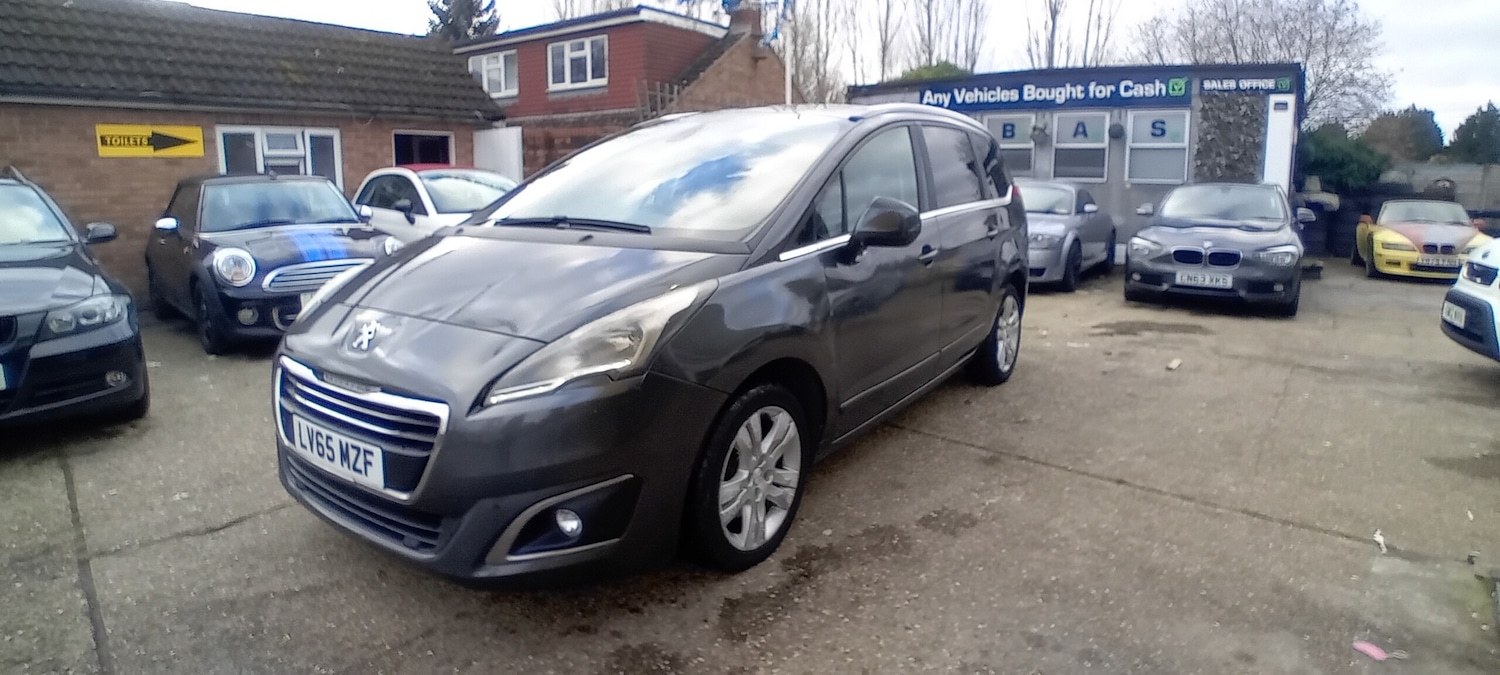 Used Peugeot 5008 2015 for sale - 77054969: Photo 4