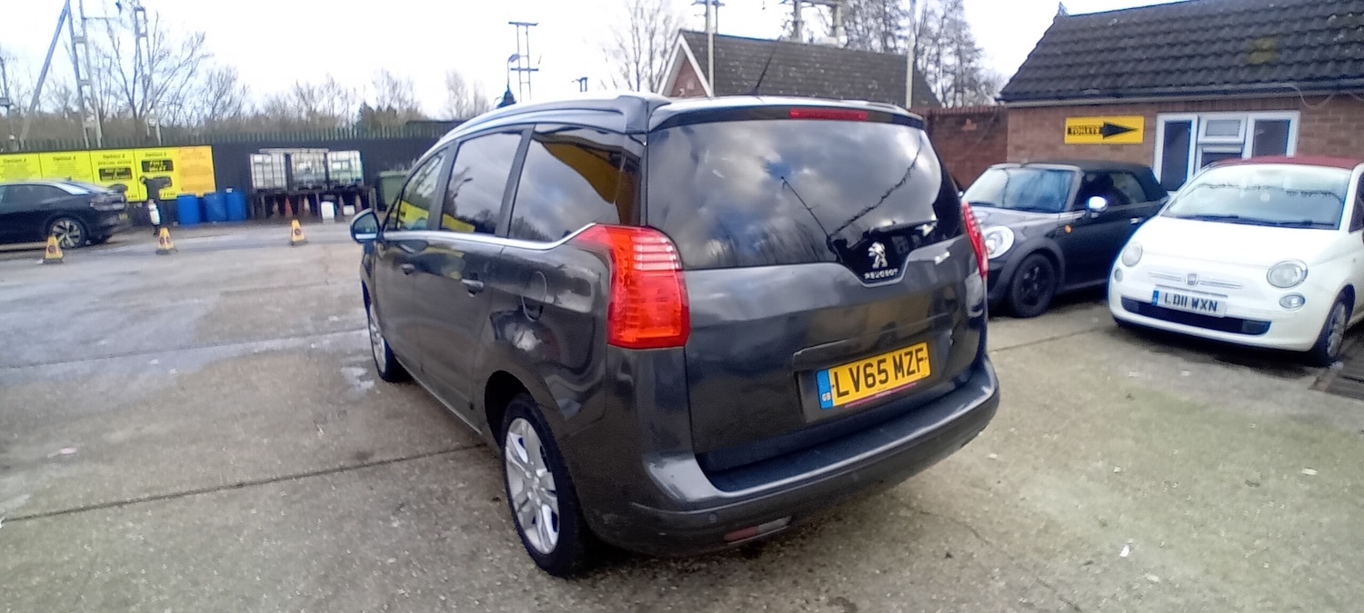 Used Peugeot 5008 2015 for sale - 77054969: Photo 6