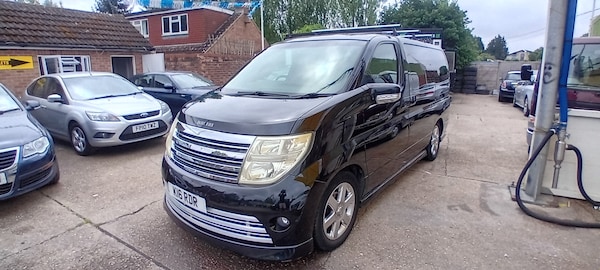 Used Nissan Elgrand 2017 for sale - 75119459: Photo 4