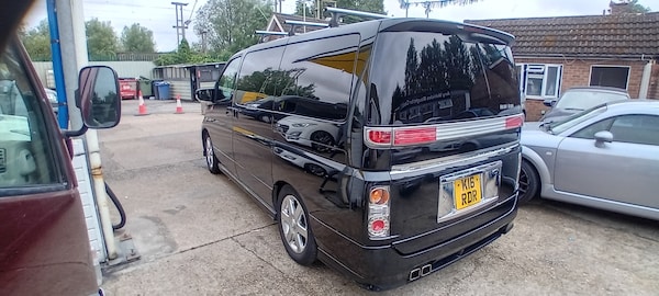 Used Nissan Elgrand 2017 for sale - 75119459: Photo 6