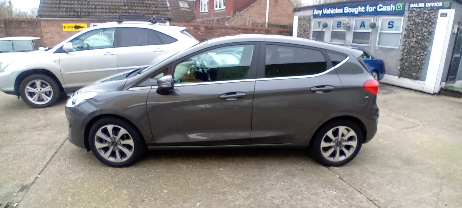 Used Ford Fiesta 2017 for sale - 77595569: Photo 4