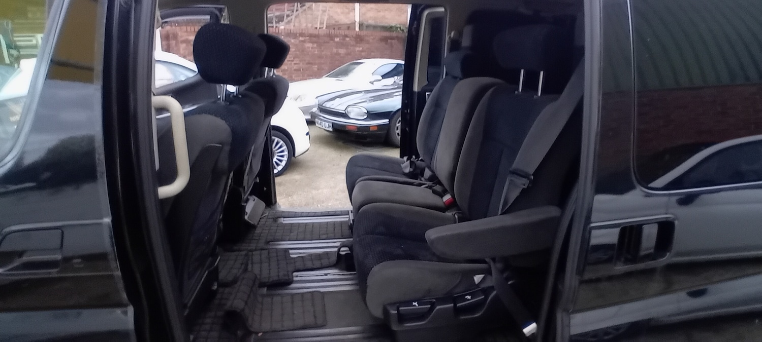 Used Nissan Elgrand 2017 for sale - 76748464: Photo 13