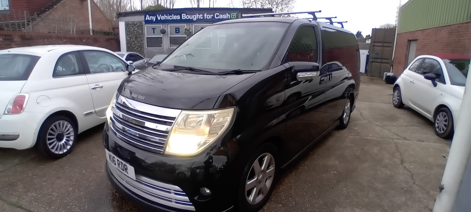 Used Nissan Elgrand 2017 for sale - 76748464: Photo 4