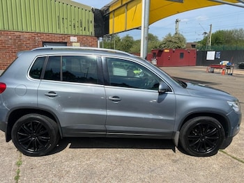 Used Volkswagen Tiguan 2008 for sale - 78537056: Photo