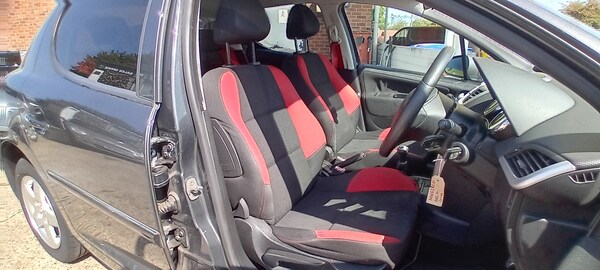 Used Peugeot 207 2012 for sale - 75567656: Photo 12