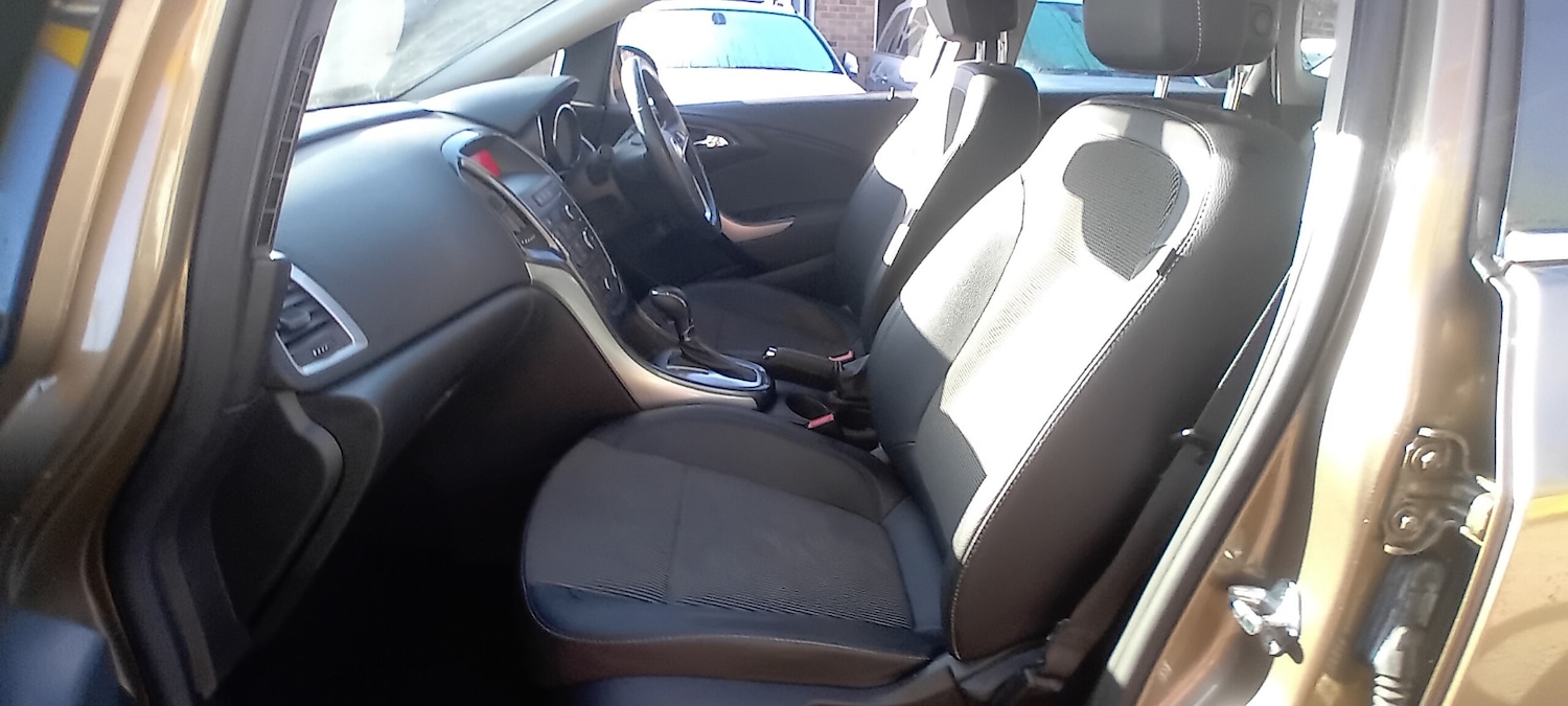 Used Vauxhall Astra 2012 for sale - 76048874: Photo 16