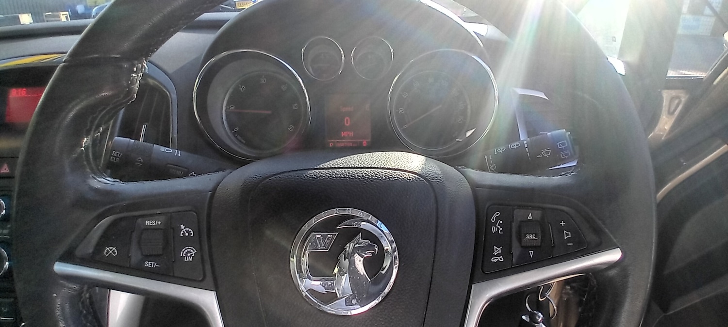 Used Vauxhall Astra 2012 for sale - 76048874: Photo 19