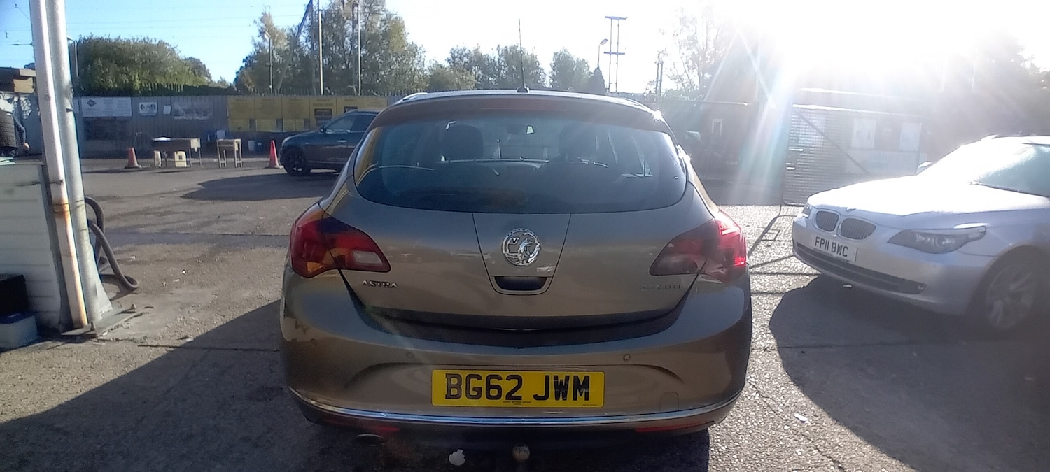 Used Vauxhall Astra 2012 for sale - 76048874: Photo 5