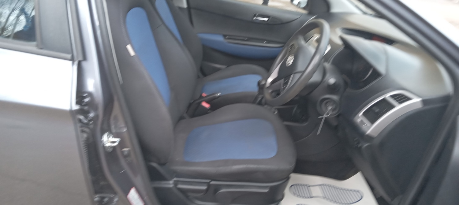 Used Hyundai i20 2009 for sale - 78038870: Photo 10