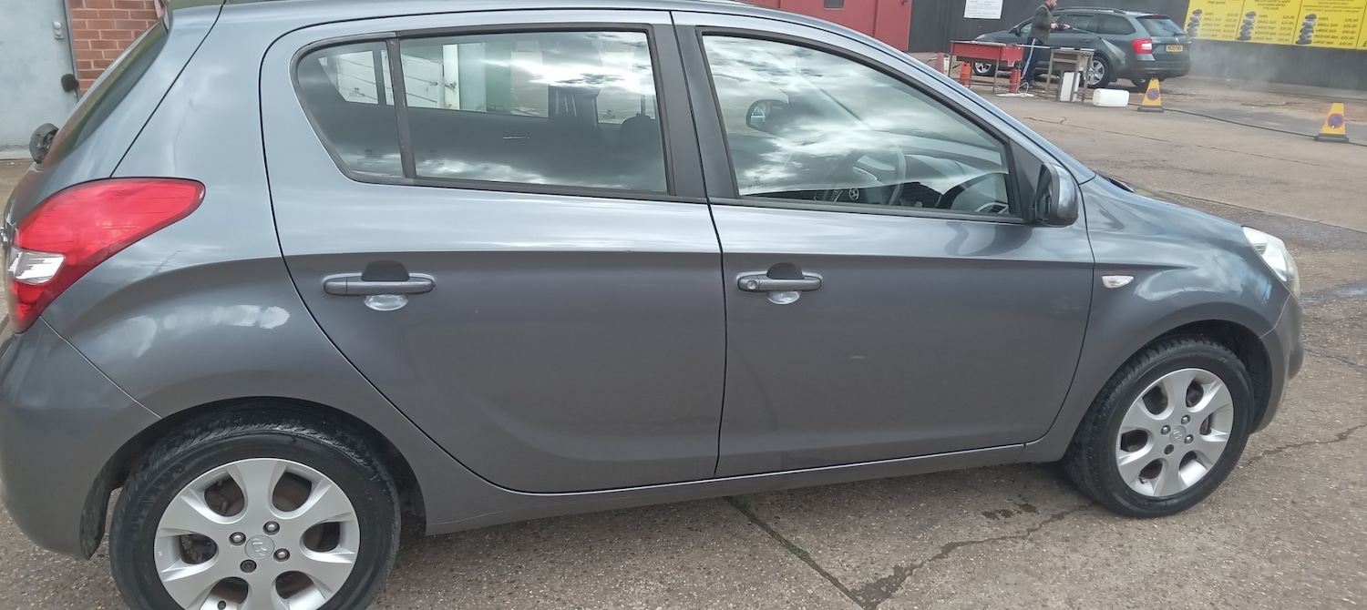 Used Hyundai i20 2009 for sale - 78038870: Photo 8