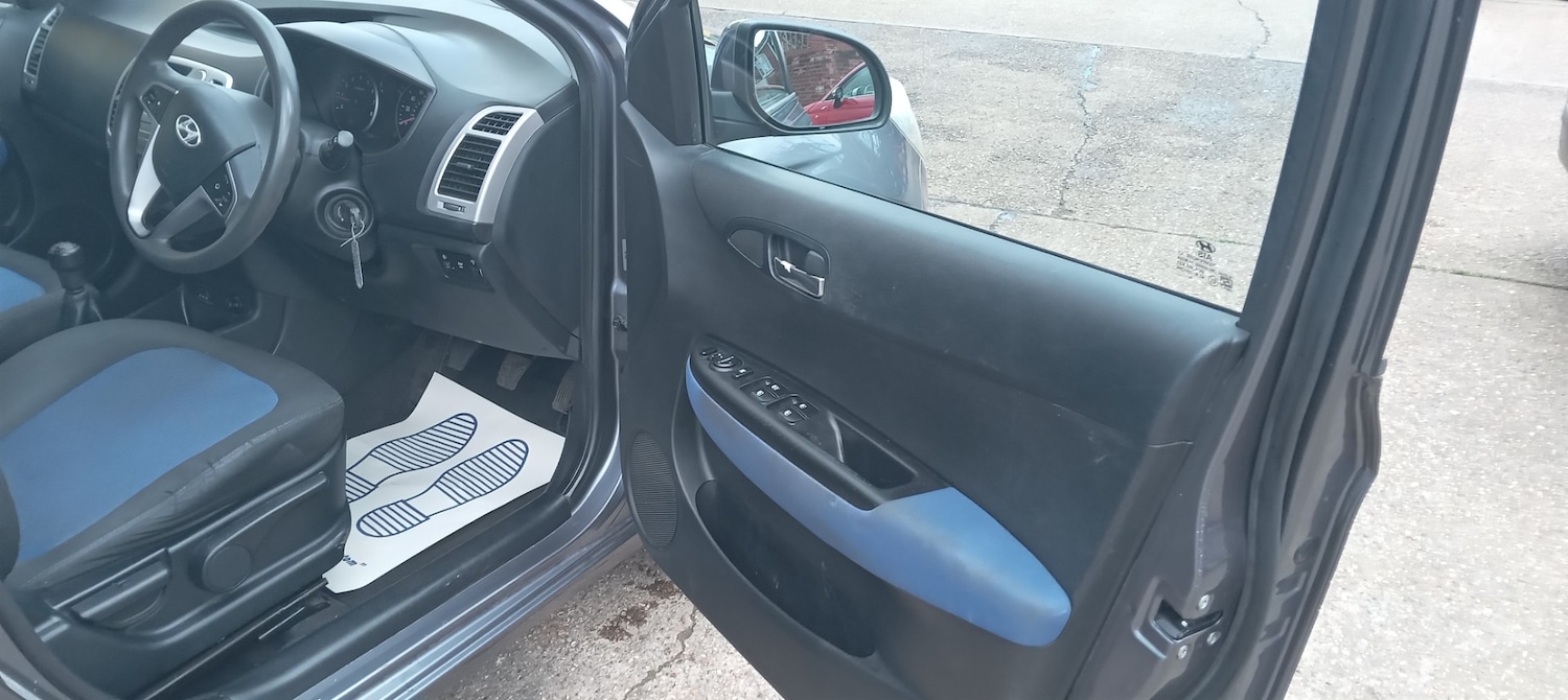 Used Hyundai i20 2009 for sale - 78038870: Photo 9