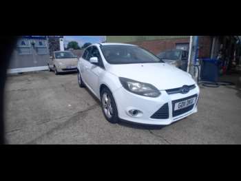 2011 (11) - 1.6 Zetec 5dr