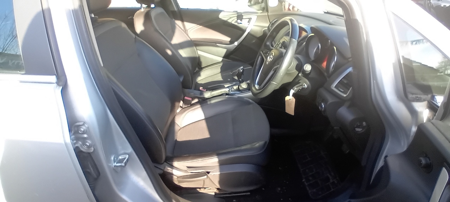 Used Vauxhall Astra 2013 for sale - 77245555: Photo 10