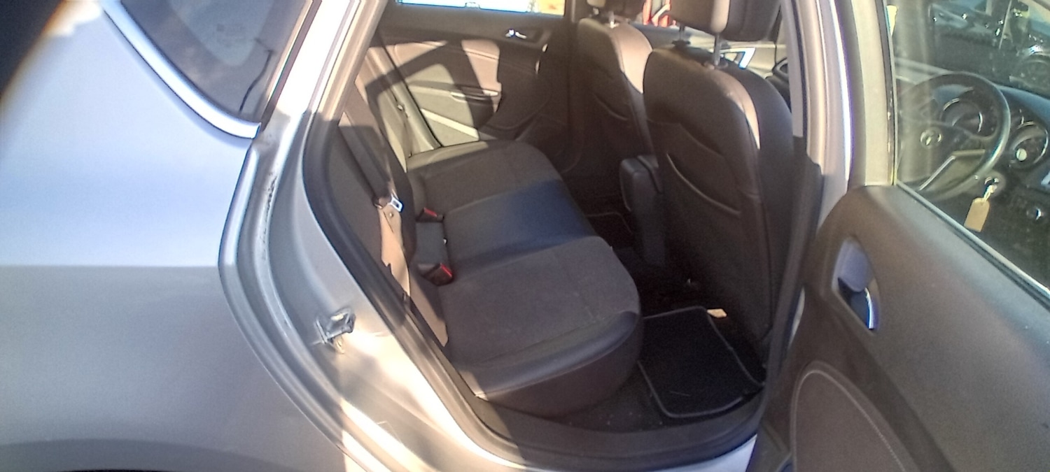 Used Vauxhall Astra 2013 for sale - 77245555: Photo 11