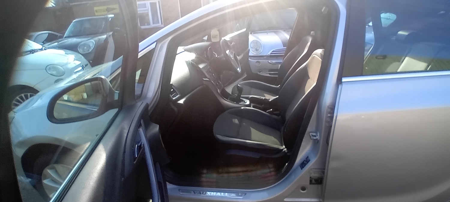 Used Vauxhall Astra 2013 for sale - 77245555: Photo 15