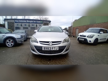 Used Vauxhall Astra 2013 for sale - 77245555: Photo