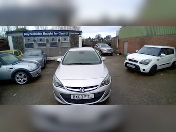 Used Vauxhall Astra 2013 for sale - 77245555: Photo